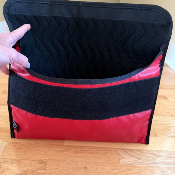 Chrome Industries Laptop Sleeve - Picture 5 of 12